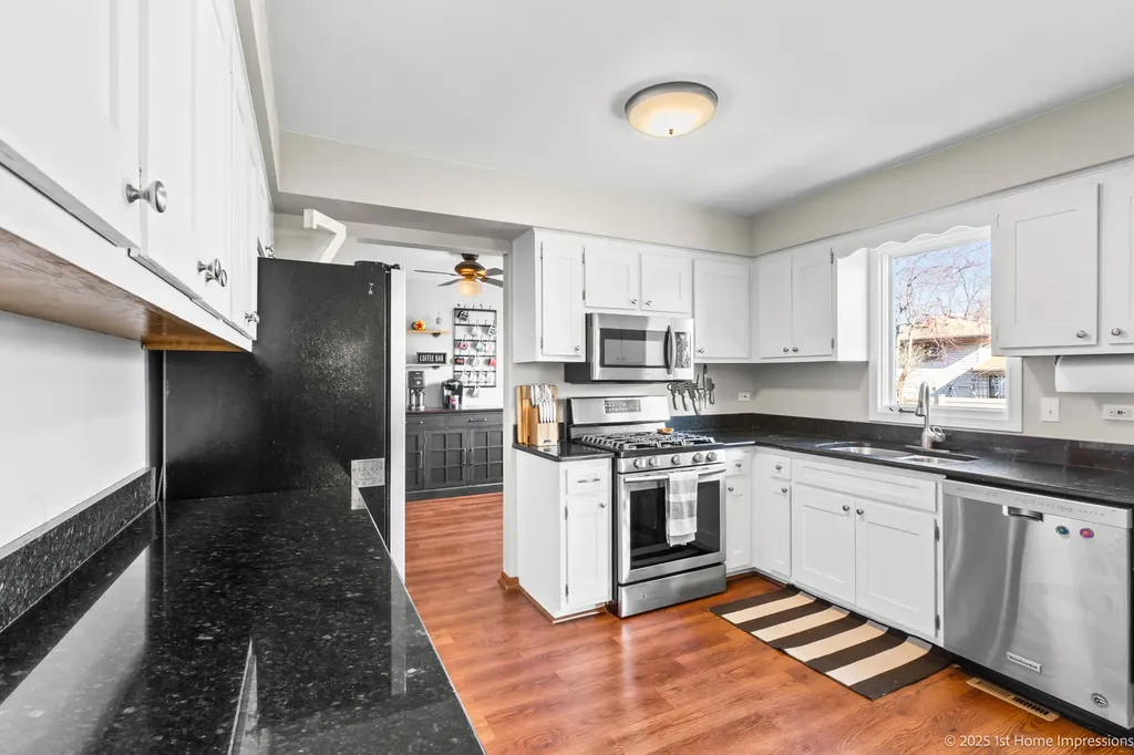11044 Granite Drive Mokena IL 60448
