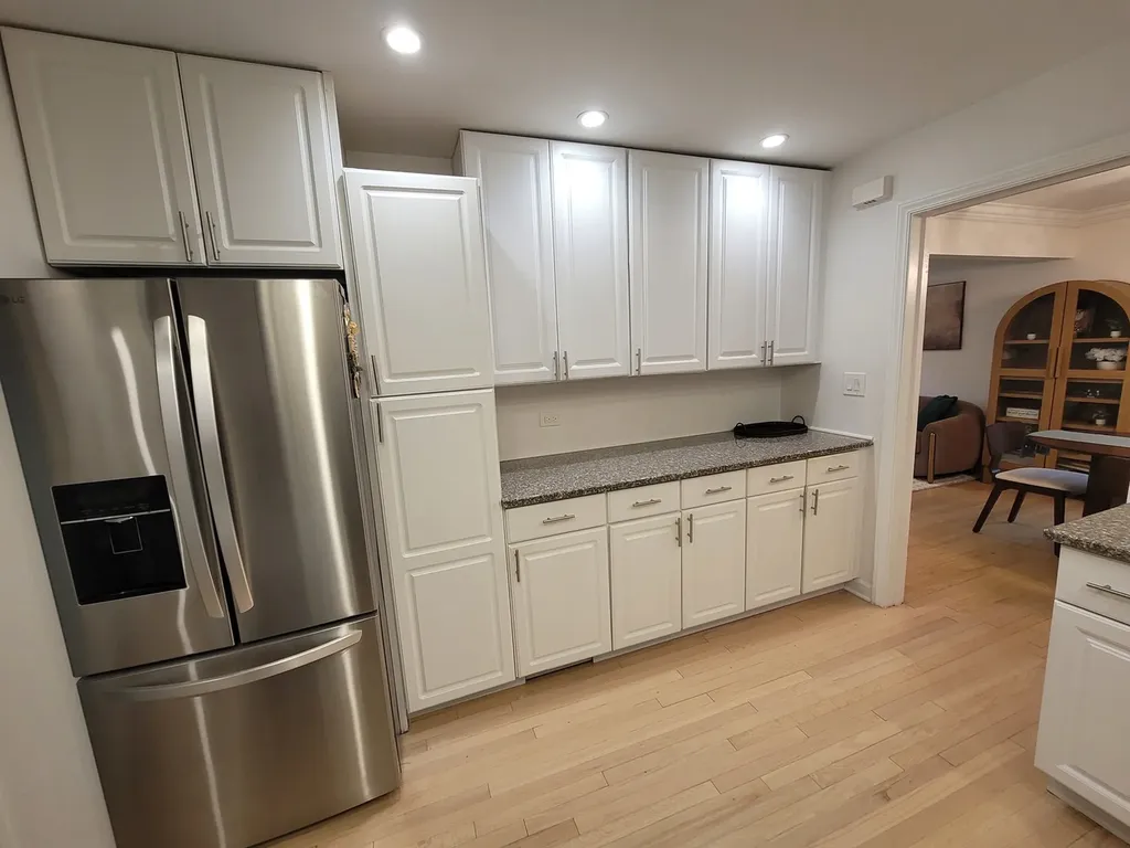 6156 North Kedvale Avenue Chicago IL 60646