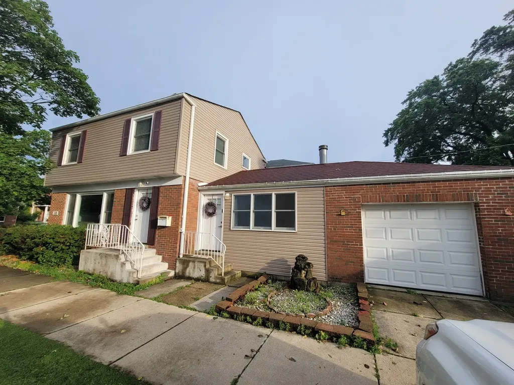 6156 North Kedvale Avenue Chicago IL 60646