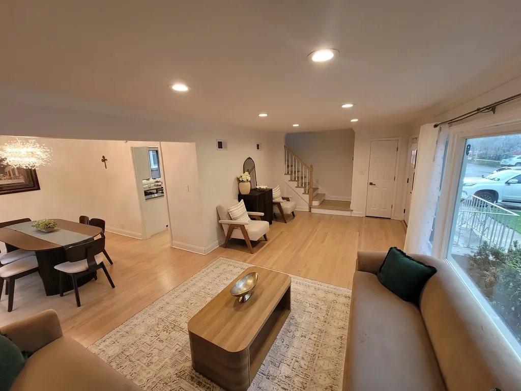 6156 North Kedvale Avenue Chicago IL 60646