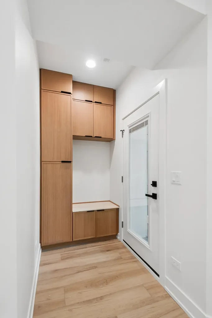 2647 West Walton Street Chicago IL 60622