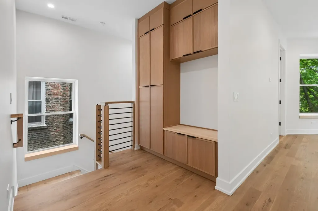 2647 West Walton Street Chicago IL 60622