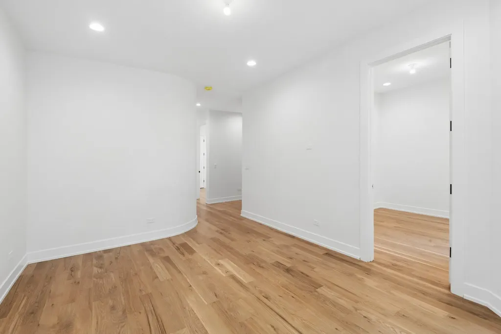2647 West Walton Street Chicago IL 60622