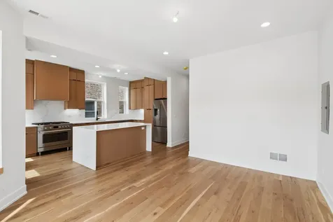 2647 West Walton Street Chicago IL 60622