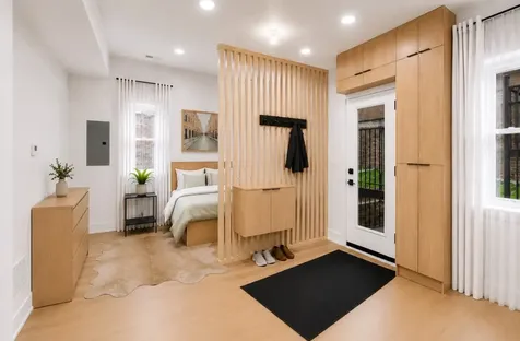 2647 West Walton Street Chicago IL 60622