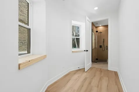2647 West Walton Street Chicago IL 60622