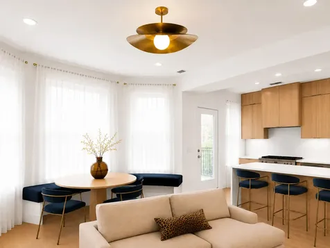 2647 West Walton Street Chicago IL 60622