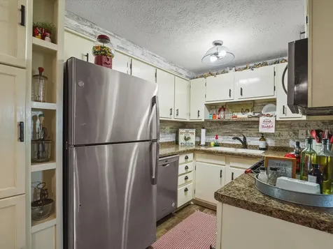 3168 Rotary Road Rockford IL 61109