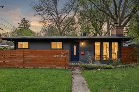 2016 Main Street Evanston IL 60202
