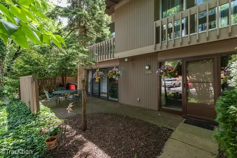 5917 Oakwood Drive Lisle IL 60532