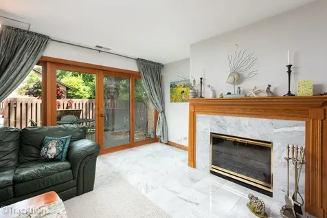 5917 Oakwood Drive Lisle IL 60532