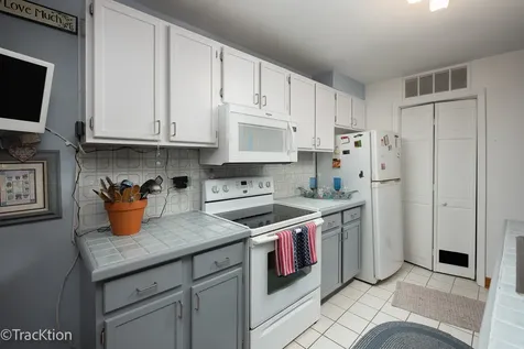 5917 Oakwood Drive Lisle IL 60532