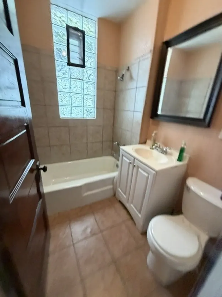 6505 South Damen Avenue Chicago IL 60636