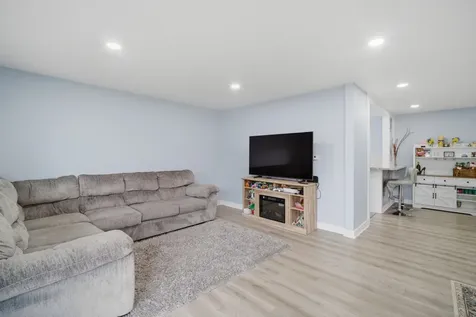 505 Cleveland Avenue Arlington Heights IL 60005