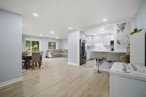 505 Cleveland Avenue Arlington Heights IL 60005