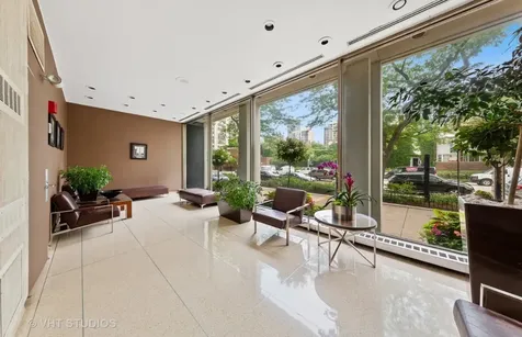 1455 North Sandburg Terrace Chicago IL 60610