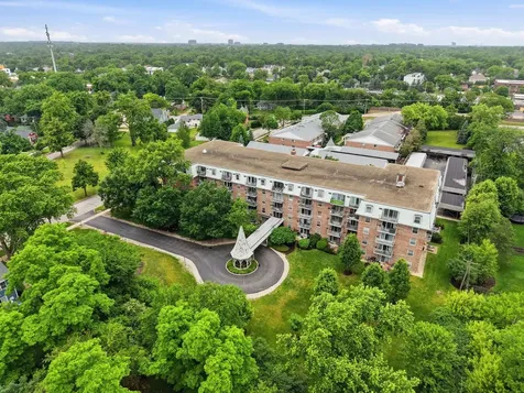 5125 Blodgett Avenue Downers Grove IL 60515