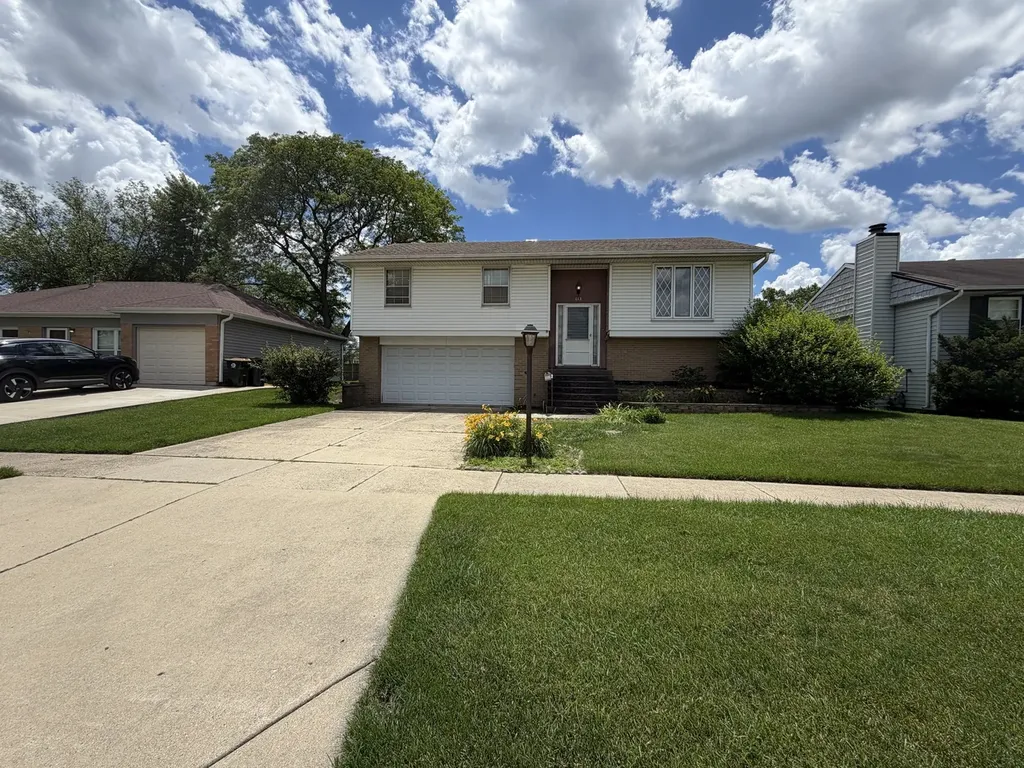 613 Wicker Avenue Streamwood IL 60107