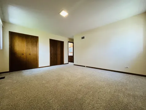 1483 Heather Lane Des Plaines IL 60018