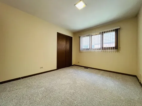 1483 Heather Lane Des Plaines IL 60018