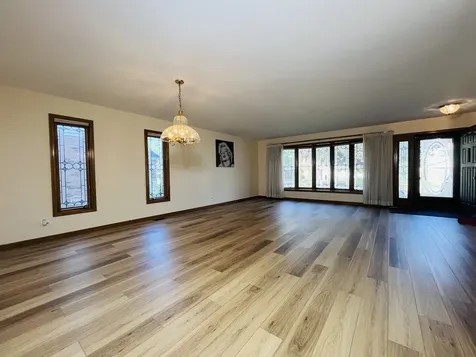 1483 Heather Lane Des Plaines IL 60018