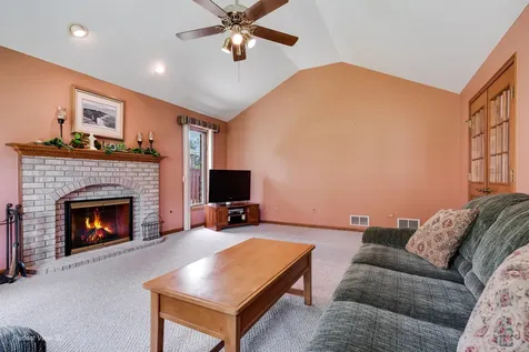 8636 West 98th Place Palos Hills IL 60465