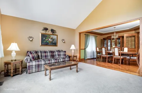 8636 West 98th Place Palos Hills IL 60465