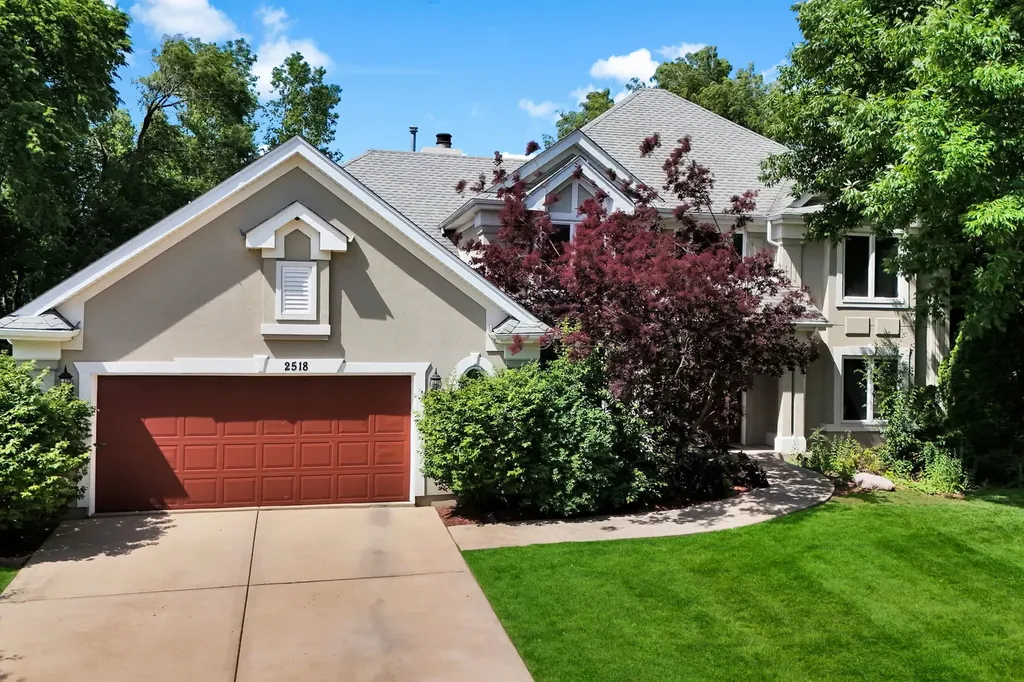 2518 Adamsway Drive Aurora IL 60502