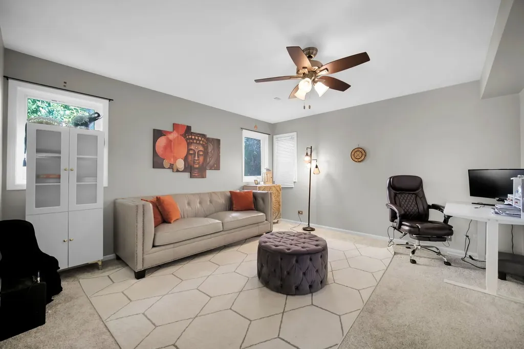 2518 Adamsway Drive Aurora IL 60502