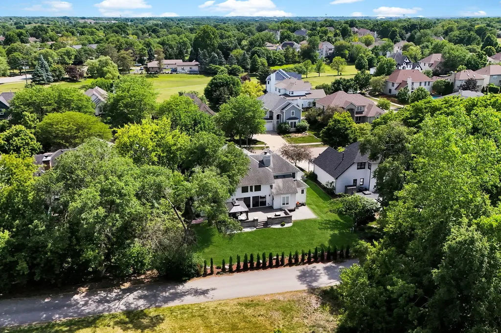 2518 Adamsway Drive Aurora IL 60502