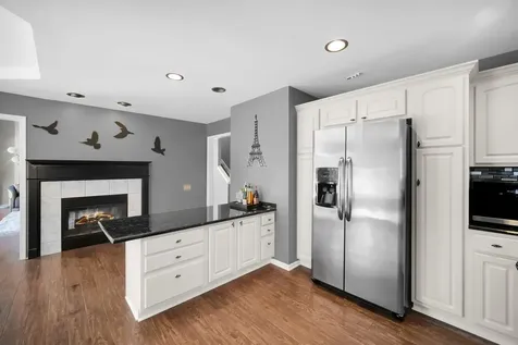 2518 Adamsway Drive Aurora IL 60502