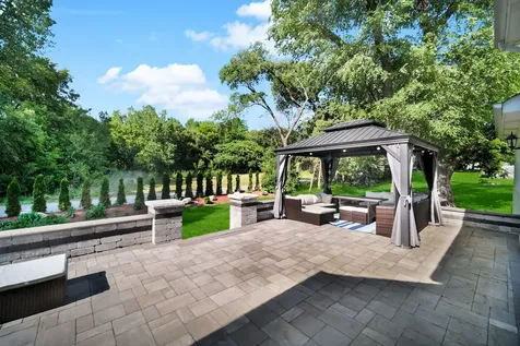 2518 Adamsway Drive Aurora IL 60502