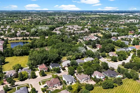 2518 Adamsway Drive Aurora IL 60502