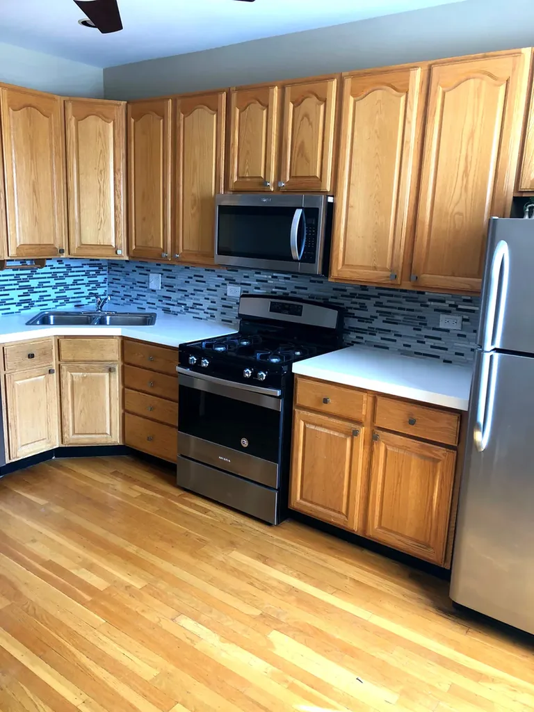 2714 North Marshfield Avenue Chicago IL 60614