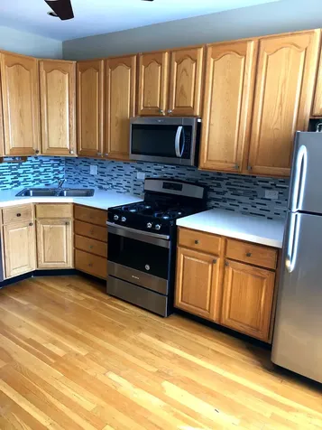 2714 North Marshfield Avenue Chicago IL 60614