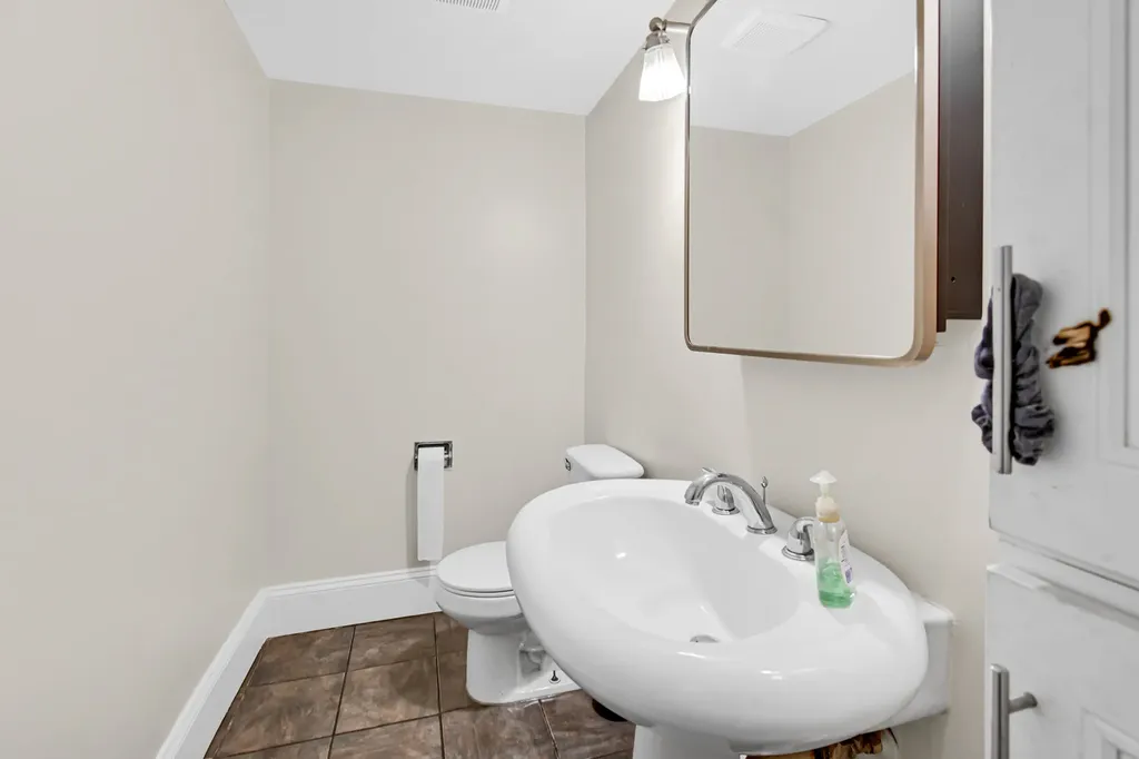 228 East Bailey Road Naperville IL 60565