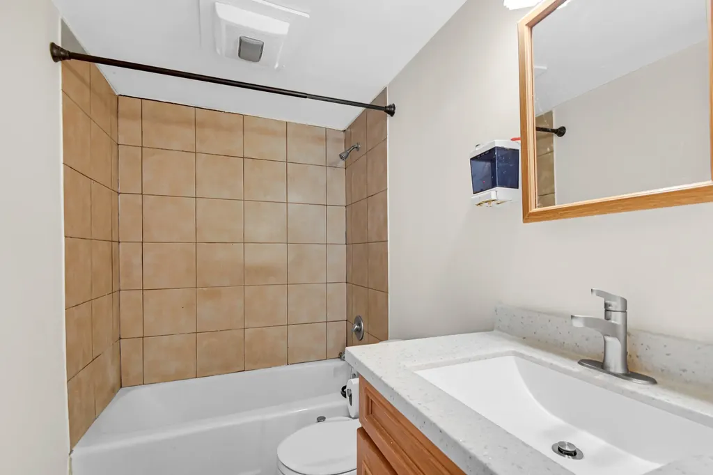 228 East Bailey Road Naperville IL 60565