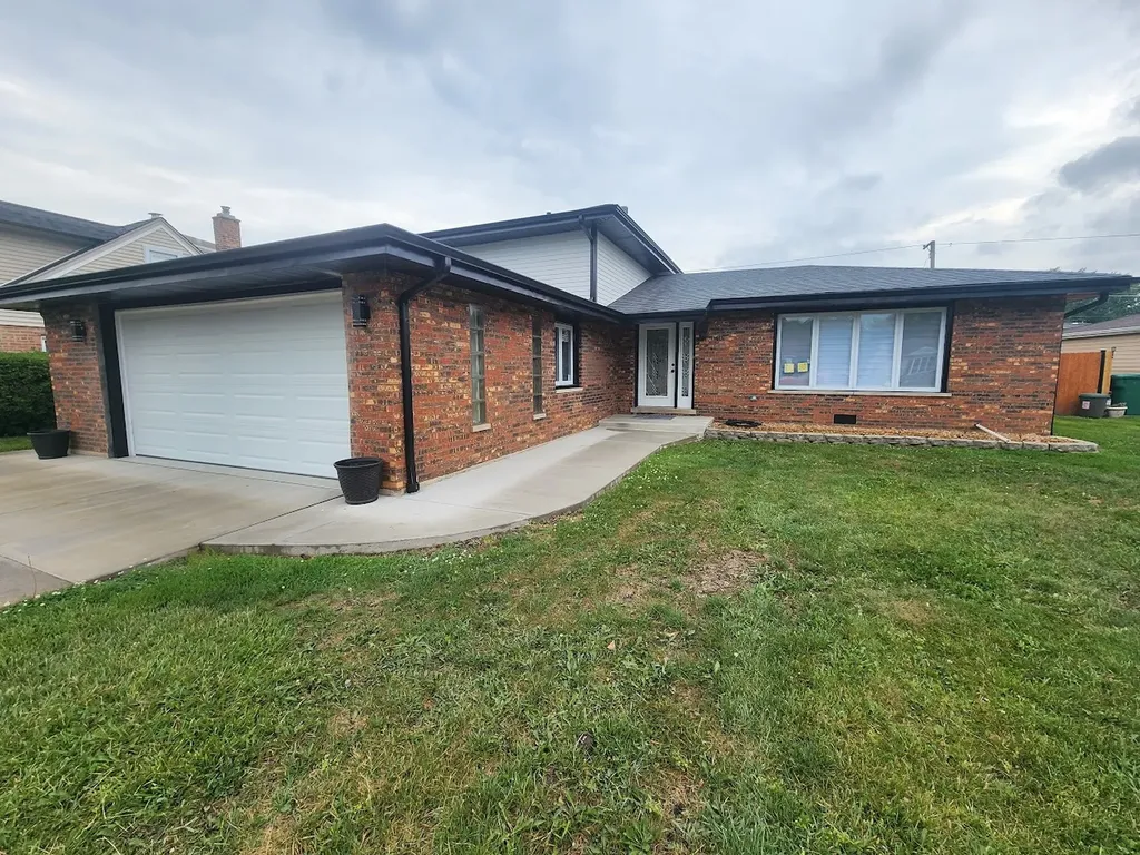 8040 Laramie Avenue Burbank IL 60455