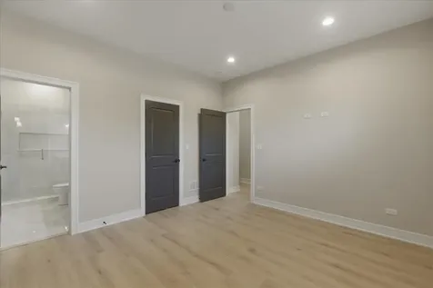4932 South Champlain Avenue Chicago IL 60615