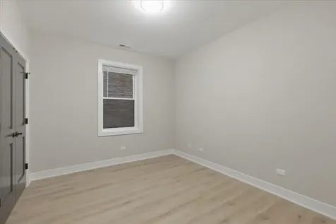 4932 South Champlain Avenue Chicago IL 60615