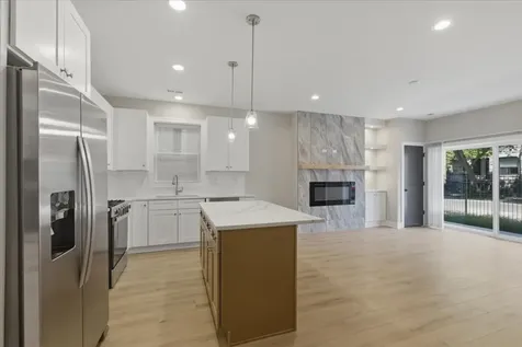 4932 South Champlain Avenue Chicago IL 60615