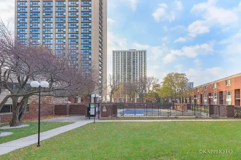 2605 South Indiana Avenue Chicago IL 60616