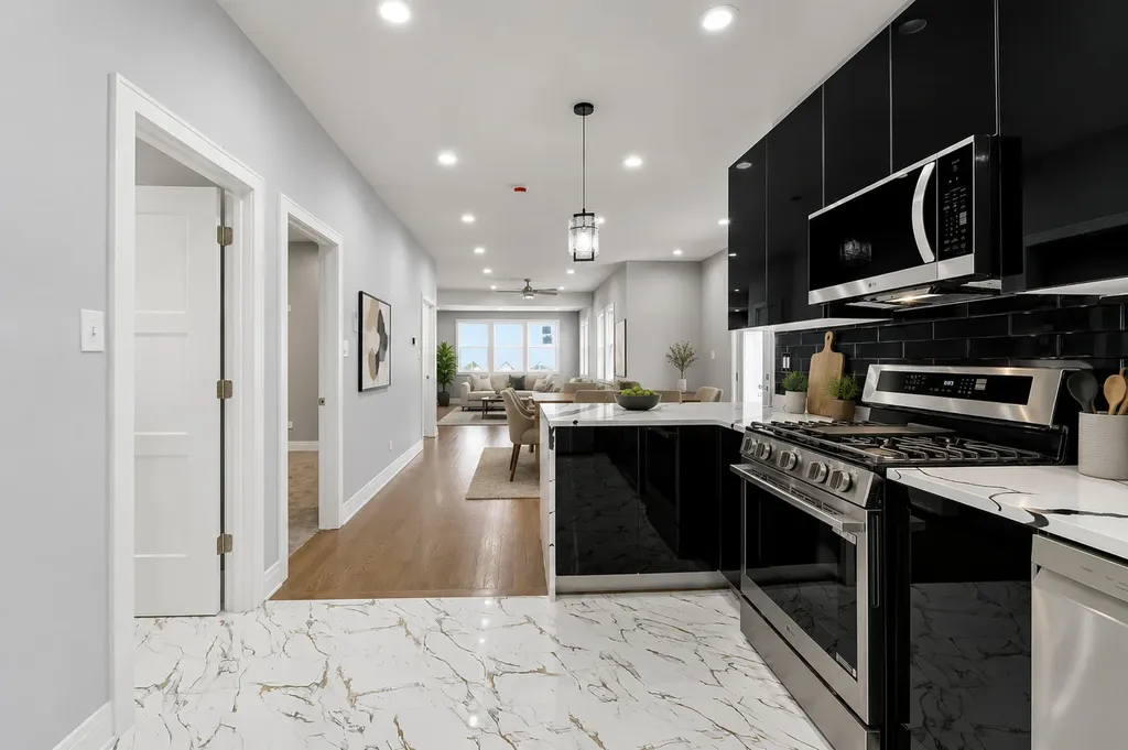 2347 Walnut Street Blue Island IL 60406