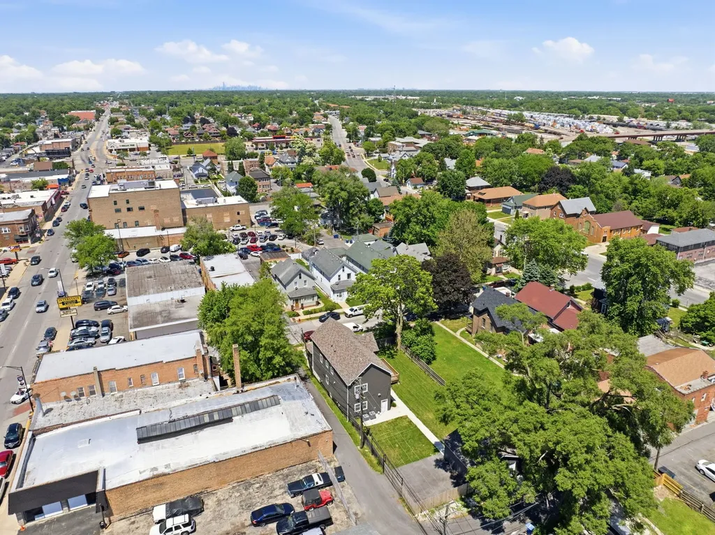 2347 Walnut Street Blue Island IL 60406