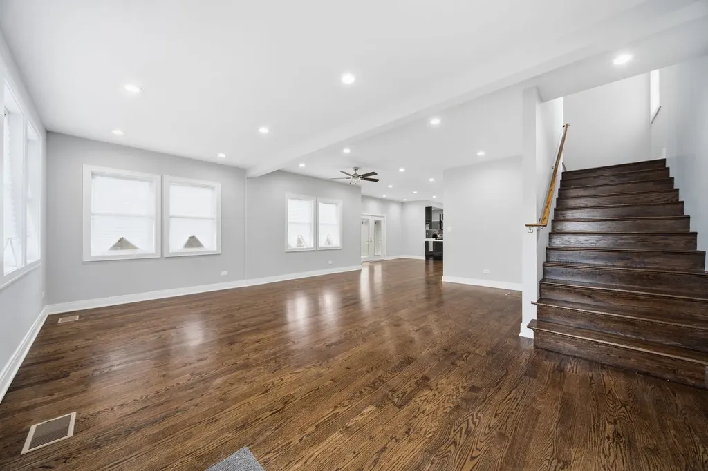 2347 Walnut Street Blue Island IL 60406