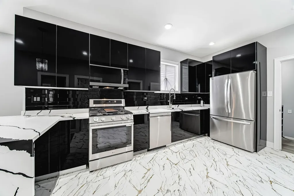 2347 Walnut Street Blue Island IL 60406