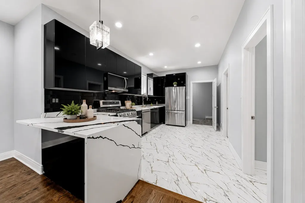 2347 Walnut Street Blue Island IL 60406