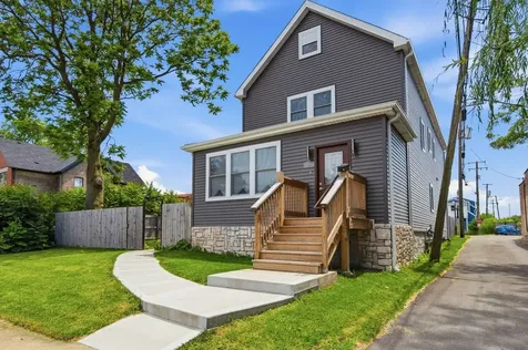 2347 Walnut Street Blue Island IL 60406