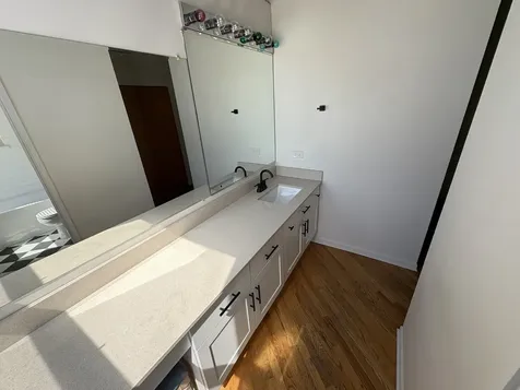 1733 West Irving Park Road Chicago IL 60613
