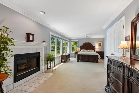 605 Tulip Circle Island Lake IL 60042